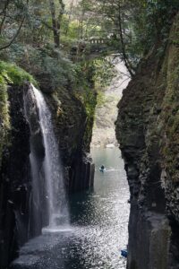 高千穂峡の魅力と訪れるべき理由は何ですか？